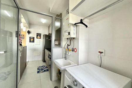 Apartamento à venda com 67m², 2 quartos e 1 vaga Apartamento à venda com 67m², 2 quartos e 1 vagaÁrea de Serviço