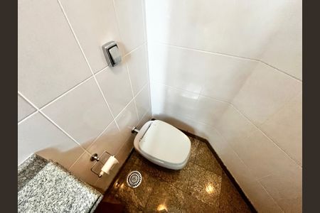 Apartamento para alugar com 158m², 4 quartos e 3 vagasLavabo