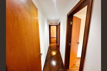 Apartamento para alugar com 158m², 4 quartos e 3 vagasCorredor