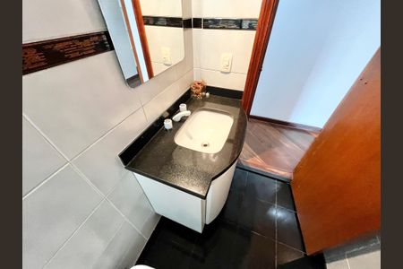 Apartamento para alugar com 158m², 4 quartos e 3 vagasBanheiro
