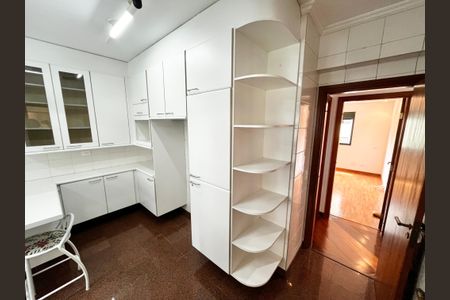 Apartamento para alugar com 158m², 4 quartos e 3 vagasCozinha