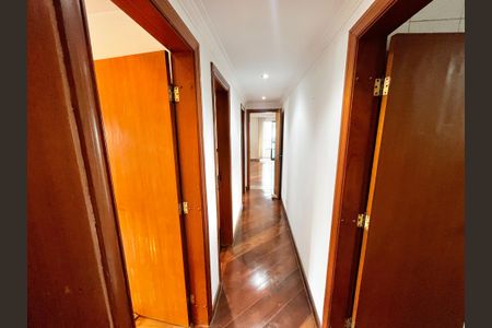 Apartamento para alugar com 158m², 4 quartos e 3 vagasCorredor