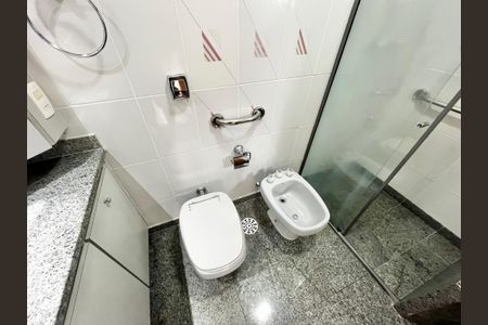 Apartamento para alugar com 158m², 4 quartos e 3 vagasBanheiro da Suíte