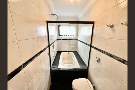 Apartamento para alugar com 158m², 4 quartos e 3 vagasBanheiro