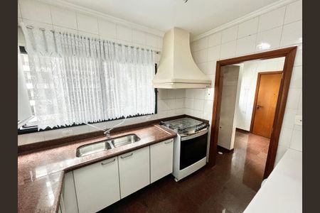 Apartamento para alugar com 158m², 4 quartos e 3 vagasCozinha