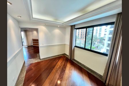 Apartamento para alugar com 158m², 4 quartos e 3 vagasSala de Jantar