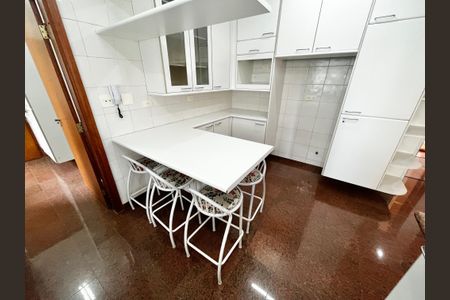Apartamento para alugar com 158m², 4 quartos e 3 vagasCozinha