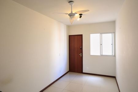 Sala de apartamento à venda com 2 quartos, 55m² em Sagrada Família, Belo Horizonte