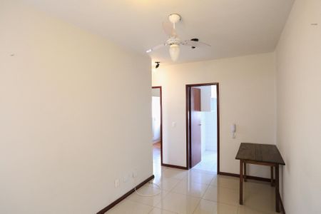 Sala de apartamento à venda com 2 quartos, 55m² em Sagrada Família, Belo Horizonte