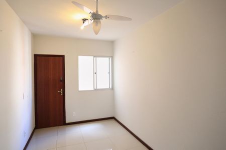 Sala de apartamento à venda com 2 quartos, 55m² em Sagrada Família, Belo Horizonte