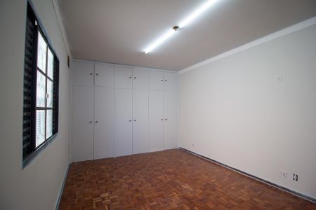 Casa para alugar com 330m², 3 quartos e 2 vagas Casa para alugar com 330m², 3 quartos e 2 vagasQuarto 2