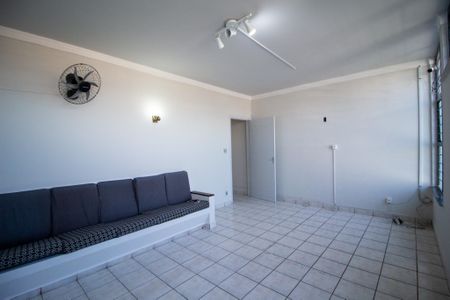 Sala de casa para alugar com 3 quartos, 330m² em Jardim Santa Rosália, Sorocaba