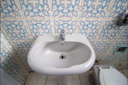 Casa para alugar com 330m², 3 quartos e 2 vagas Casa para alugar com 330m², 3 quartos e 2 vagasBanheiro Social