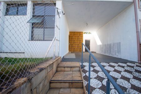 Casa para alugar com 330m², 3 quartos e 2 vagas Casa para alugar com 330m², 3 quartos e 2 vagasGaragem
