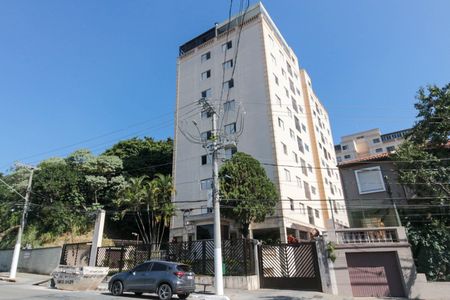 Apartamento à venda com 71m², 3 quartos e 1 vaga Apartamento à venda com 71m², 3 quartos e 1 vagaFachada