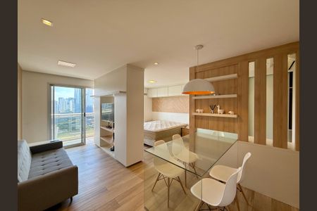 Studio de kitnet/studio para alugar com 1 quarto, 44m² em Santo Amaro, São Paulo