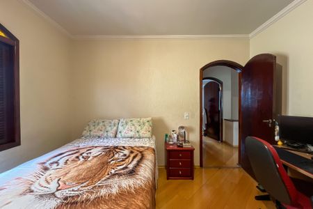 Casa à venda com 185m², 5 quartos e 3 vagasQuarto 4