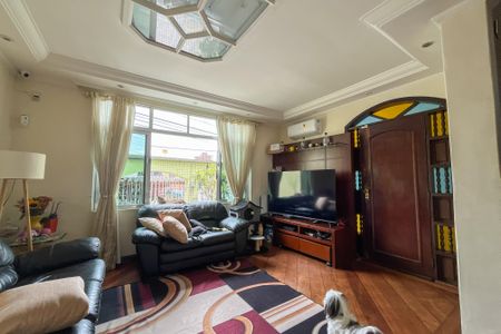 Sala de casa à venda com 5 quartos, 185m² em Vila Cruz das Almas, São Paulo