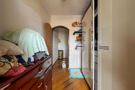 Casa à venda com 185m², 5 quartos e 3 vagasQuarto 2