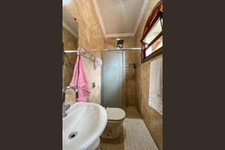 Casa à venda com 185m², 5 quartos e 3 vagasBanheiro da Suíte