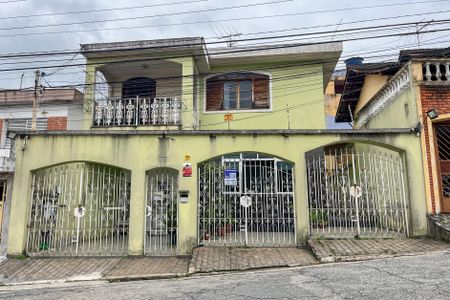 Casa à venda com 185m², 5 quartos e 3 vagasFachada