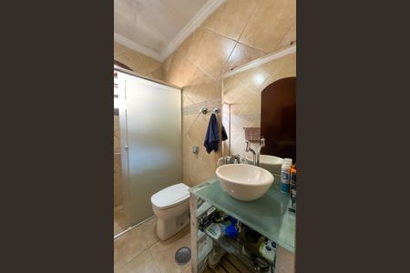 Casa à venda com 185m², 5 quartos e 3 vagasBanheiro Corredor