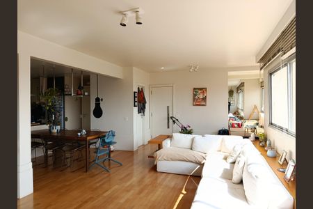 Sala de estar de apartamento à venda com 2 quartos, 126m² em Sumarezinho, São Paulo