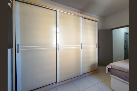 Apartamento à venda com 75m², 2 quartos e sem vaga Apartamento à venda com 75m², 2 quartos e sem vagaQuarto 1