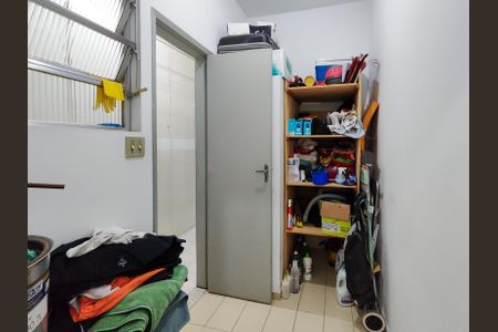 Apartamento à venda com 75m², 2 quartos e sem vaga Apartamento à venda com 75m², 2 quartos e sem vagaQuarto de Serviço