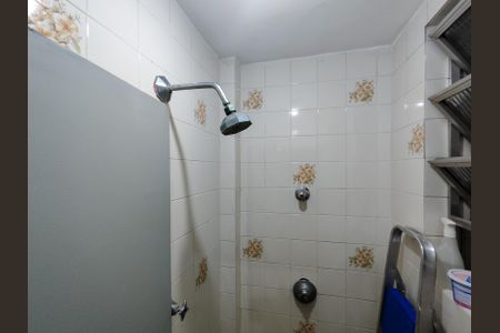 Apartamento à venda com 75m², 2 quartos e sem vaga Apartamento à venda com 75m², 2 quartos e sem vagaBanheiro de serviço