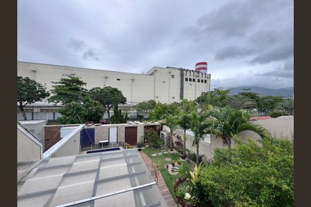 Casa de condomínio à venda com 250m², 5 quartos e 2 vagas Casa de condomínio à venda com 250m², 5 quartos e 2 vagasSuíte1 - Varanda