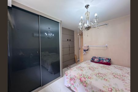 Casa de condomínio à venda com 250m², 5 quartos e 2 vagas Casa de condomínio à venda com 250m², 5 quartos e 2 vagasSuíte 3