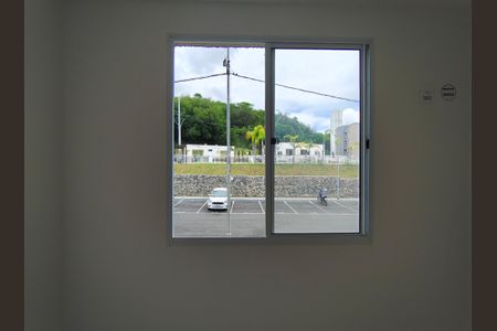 Vista do Quarto 1 de apartamento para alugar com 2 quartos, 43m² em Curicica, Rio de Janeiro