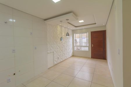 Sala de casa de condomínio à venda com 3 quartos, 66m² em Niterói, Canoas