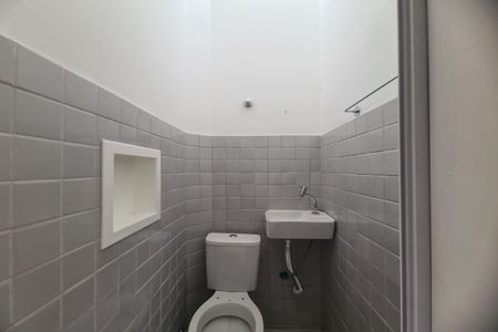 Banheiro da Suíte 1 de casa para alugar com 3 quartos, 200m² em Jardim Panorama (zona Leste), São Paulo