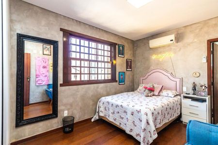 Casa para alugar com 4 quartos, 398m² em Cidade Nova, Belo Horizonte