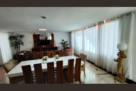 Casa à venda com 4 quartos, 370m² em São Bento, Belo Horizonte