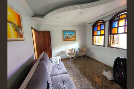 Casa à venda com 4 quartos, 420m² em Bonfim, Belo Horizonte