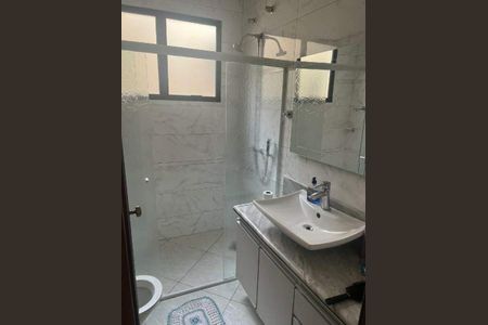 Casa à venda com 160m², 3 quartos e 4 vagas
