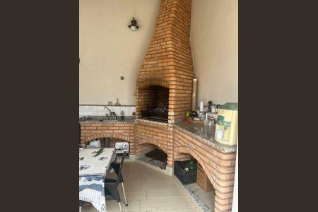 Casa à venda com 160m², 3 quartos e 4 vagas