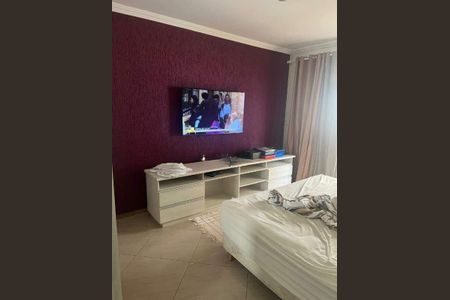 Casa à venda com 160m², 3 quartos e 4 vagas