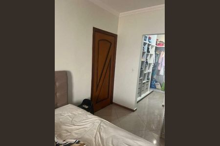 Casa à venda com 160m², 3 quartos e 4 vagas
