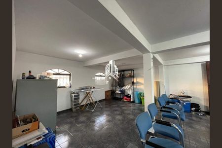 Casa à venda com 7 quartos, 400m² em Jardim do Lago, Campinas