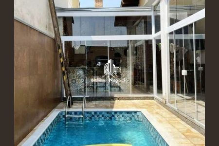 Casa à venda com 337m², 3 quartos e 4 vagas