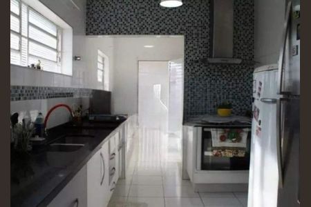 Casa à venda com 337m², 3 quartos e 4 vagas