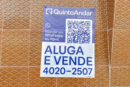 Casa à venda com 168m², 3 quartos e 3 vagas Casa à venda com 168m², 3 quartos e 3 vagasPlaquinha