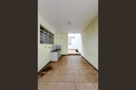 Casa à venda com 168m², 3 quartos e 3 vagas Casa à venda com 168m², 3 quartos e 3 vagasÁrea externa