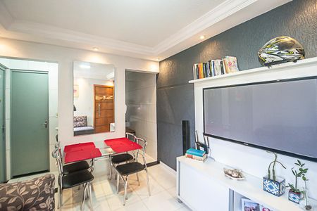 Sala de apartamento à venda com 2 quartos, 42m² em Jardim Silvina, São Bernardo do Campo