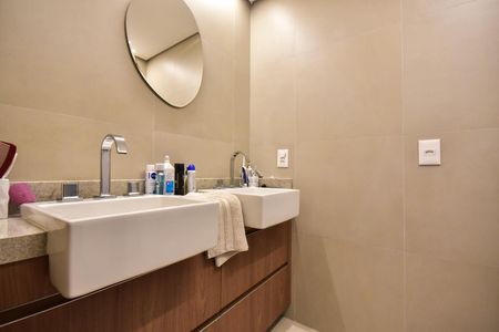 Apartamento para alugar com 142m², 2 quartos e 2 vagasBanheiro Suíte 2