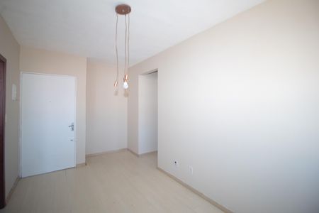 Sala de apartamento para alugar com 1 quarto, 40m² em Cristal, Porto Alegre